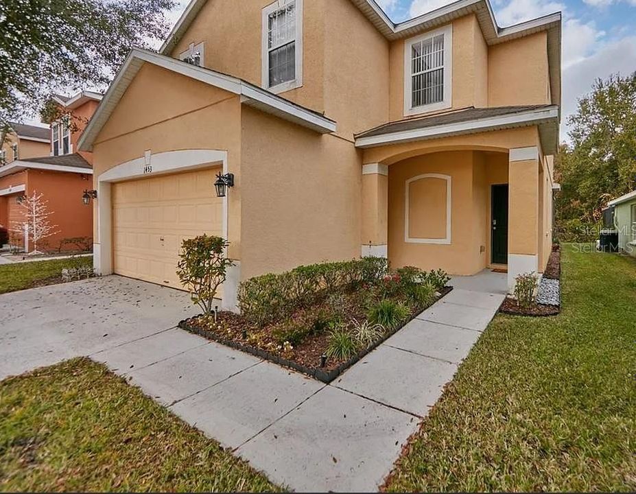 For Sale: $380,000 (4 beds, 3 baths, 1768 Square Feet)