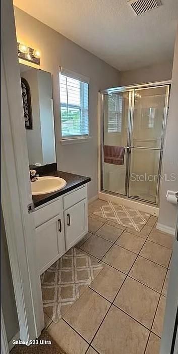 For Sale: $380,000 (4 beds, 3 baths, 1768 Square Feet)