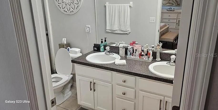 For Sale: $380,000 (4 beds, 3 baths, 1768 Square Feet)