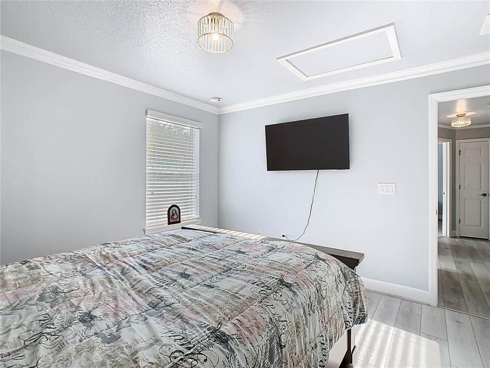 For Sale: $399,500 (3 beds, 2 baths, 1820 Square Feet)