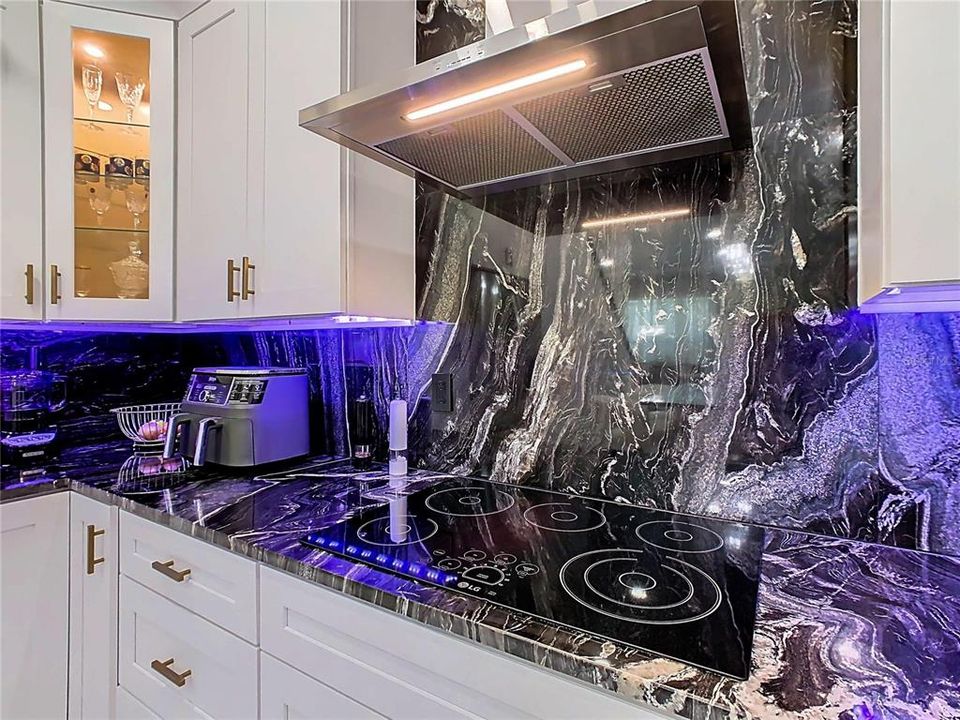 For Sale: $399,500 (3 beds, 2 baths, 1820 Square Feet)