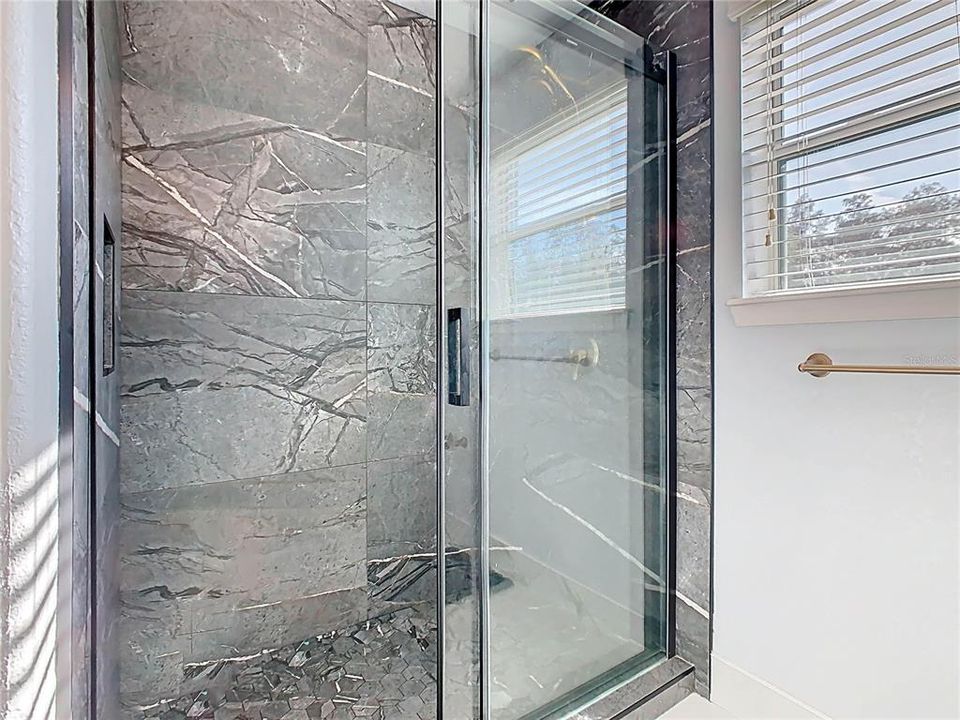 For Sale: $399,500 (3 beds, 2 baths, 1820 Square Feet)