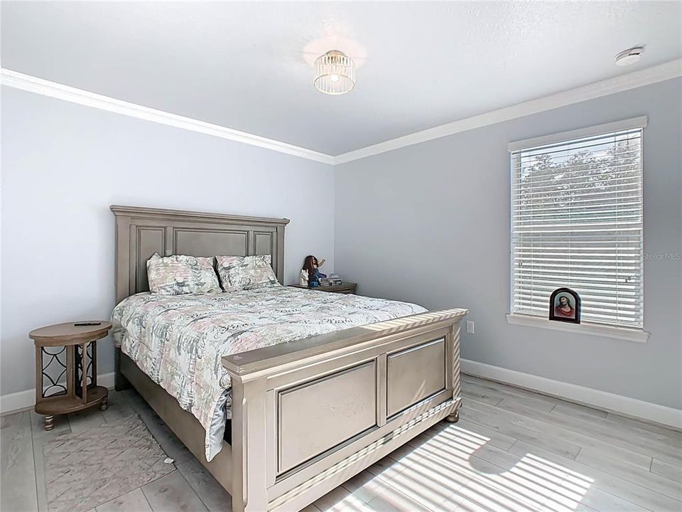 For Sale: $399,500 (3 beds, 2 baths, 1820 Square Feet)