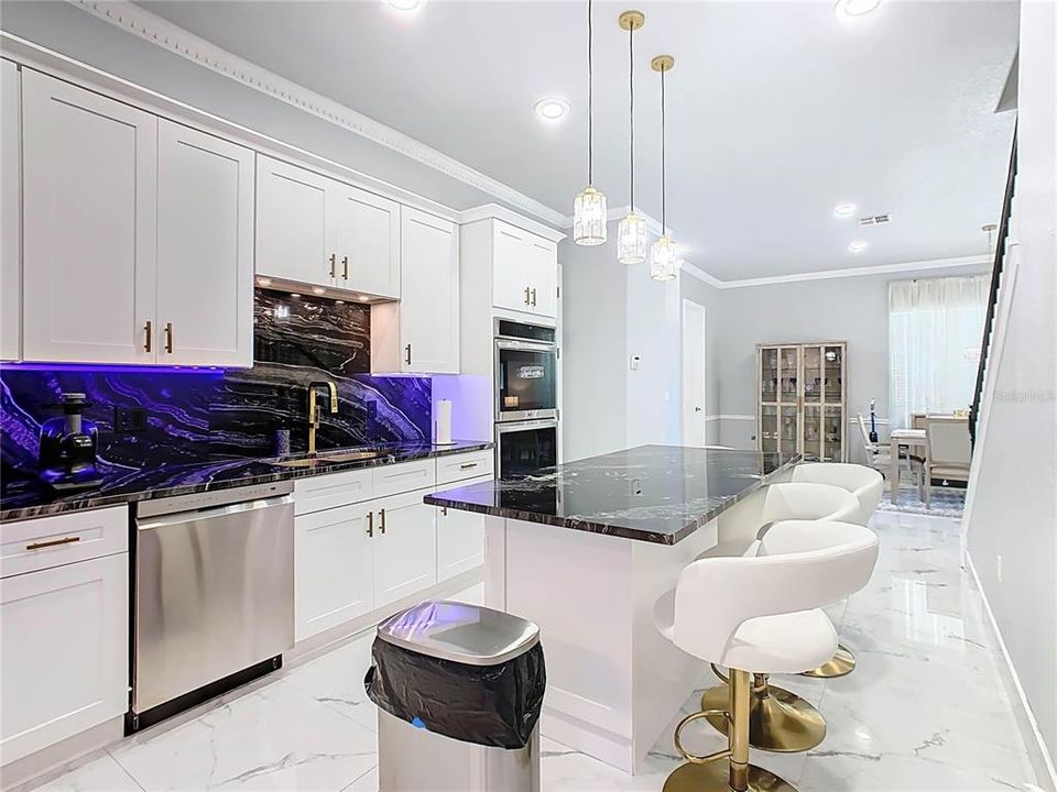 For Sale: $399,500 (3 beds, 2 baths, 1820 Square Feet)