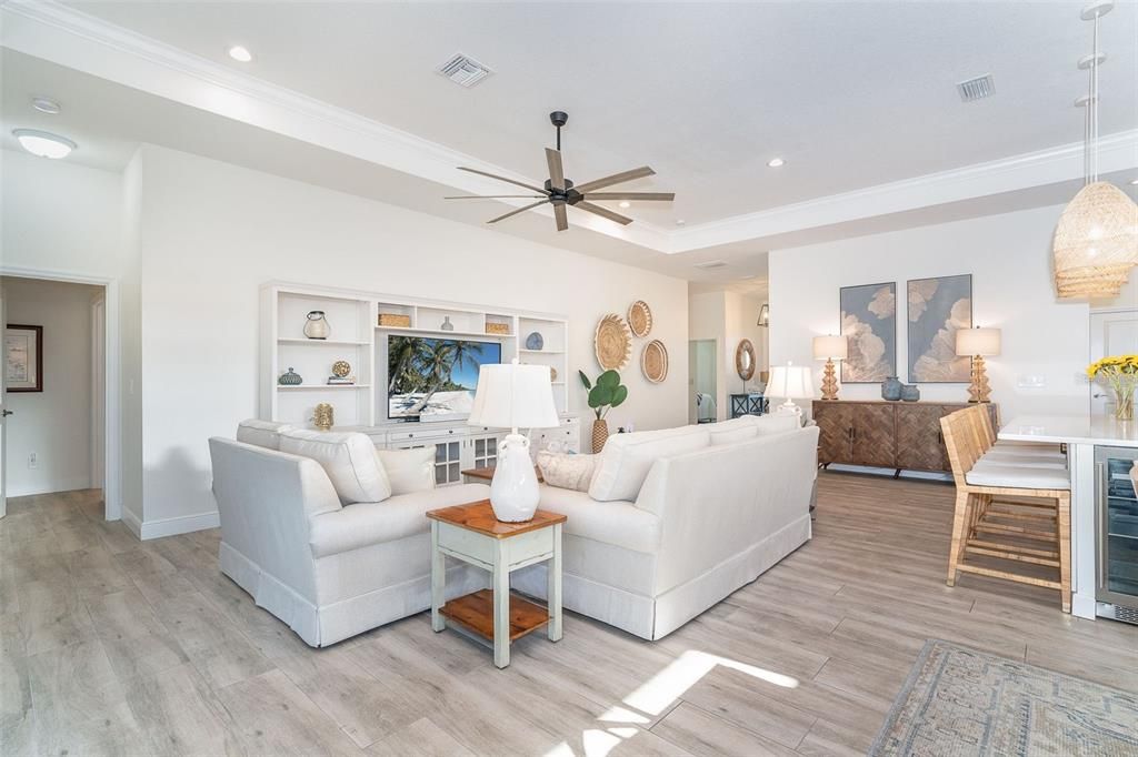 На продажу: $675,000 (3 спален, 2 ванн, 2154 Квадратных фут)