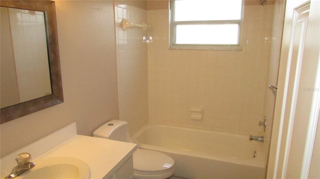 На продажу: $289,900 (3 спален, 2 ванн, 1799 Квадратных фут)