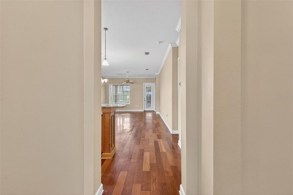 For Sale: $375,000 (3 beds, 2 baths, 1551 Square Feet)