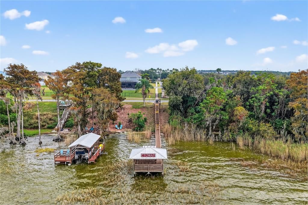 For Sale: $375,000 (3 beds, 2 baths, 1551 Square Feet)