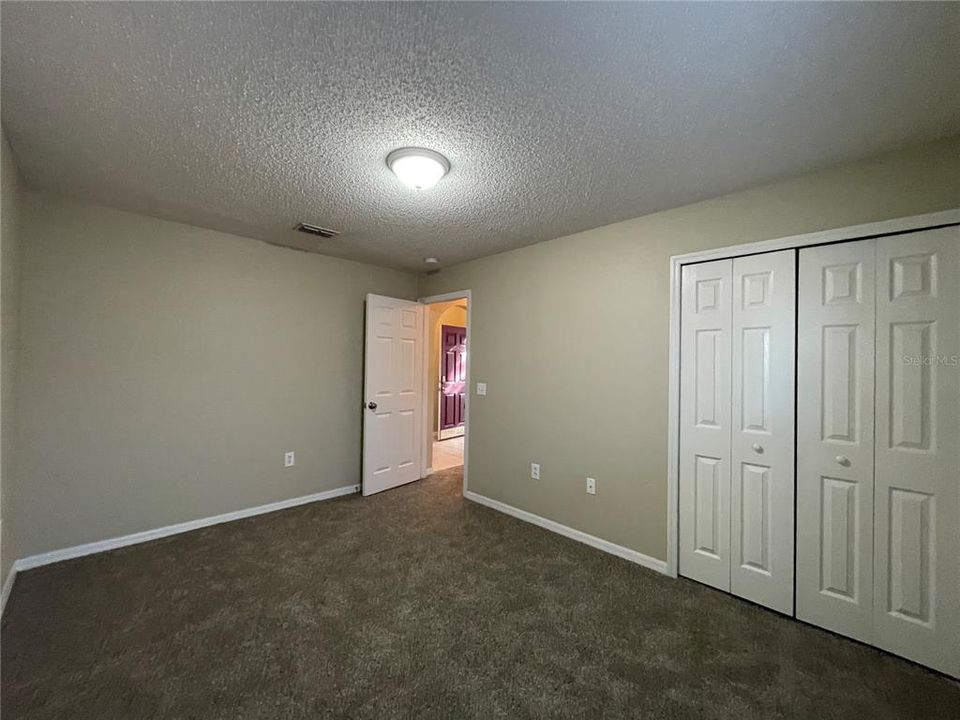 For Sale: $289,900 (3 beds, 2 baths, 1874 Square Feet)