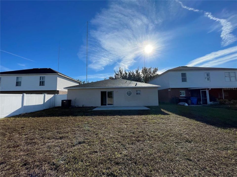 For Sale: $289,900 (3 beds, 2 baths, 1874 Square Feet)