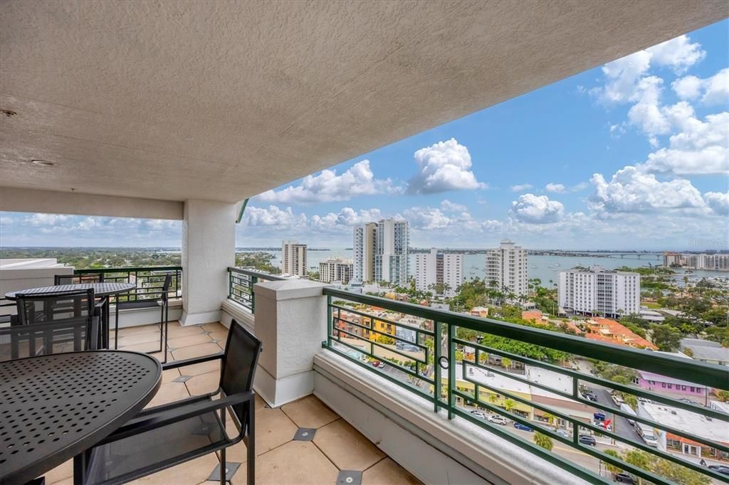 На продажу: $1,595,000 (3 спален, 3 ванн, 3026 Квадратных фут)