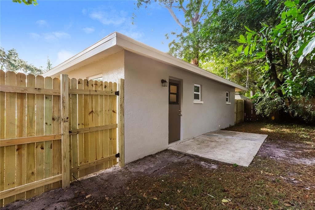 For Rent: $2,110 (3 beds, 2 baths, 1110 Square Feet)