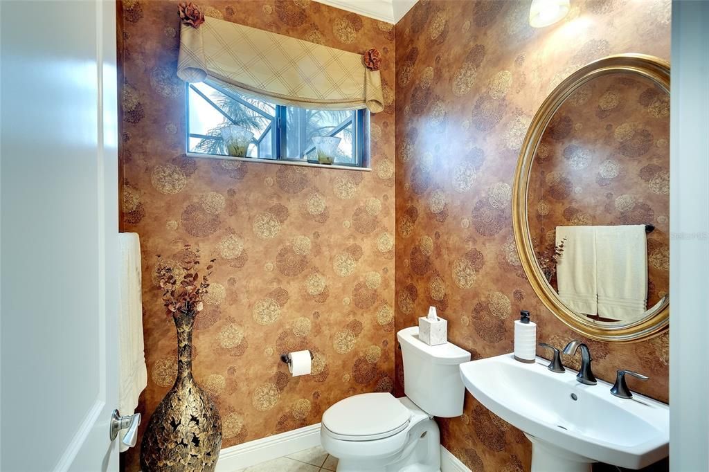 En Venta: $1,150,000 (3 camas, 3 baños, 2519 Pies cuadrados)