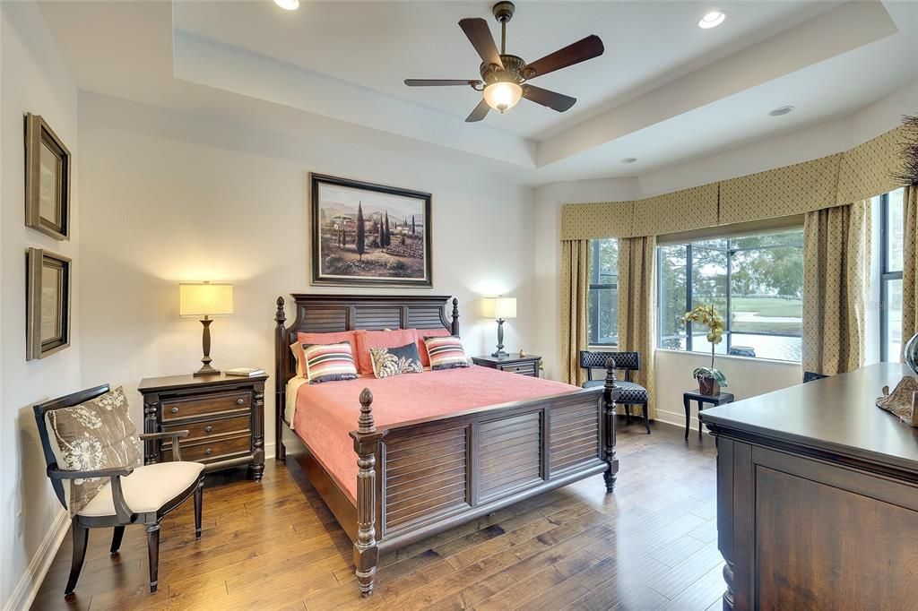 En Venta: $1,150,000 (3 camas, 3 baños, 2519 Pies cuadrados)