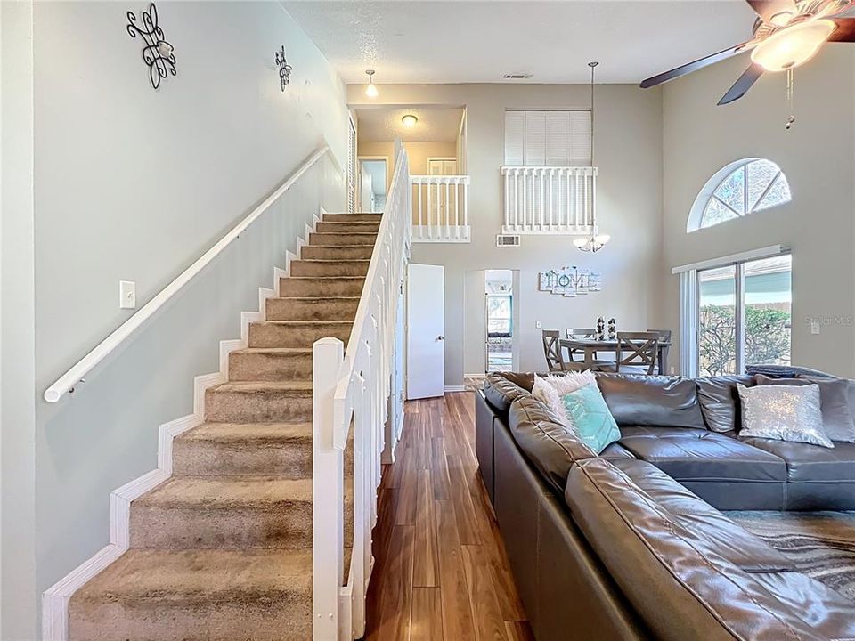 For Sale: $349,900 (3 beds, 2 baths, 1420 Square Feet)