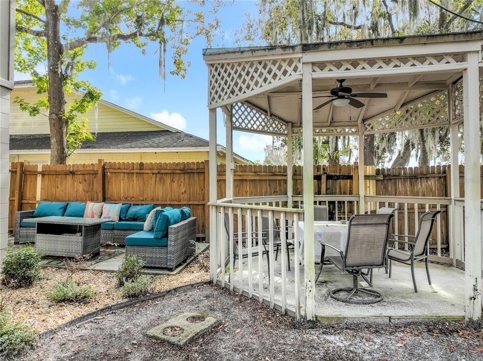 For Sale: $349,900 (3 beds, 2 baths, 1420 Square Feet)