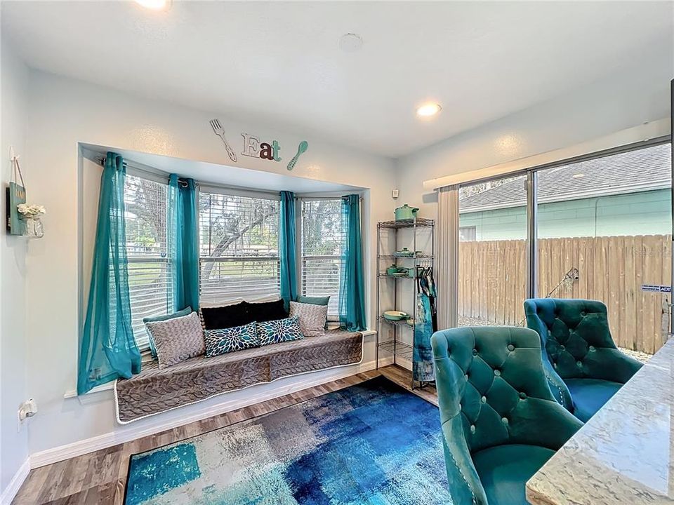 For Sale: $349,900 (3 beds, 2 baths, 1420 Square Feet)