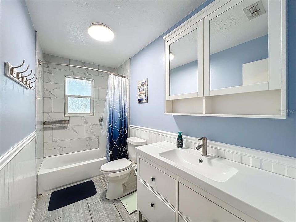 For Sale: $349,900 (3 beds, 2 baths, 1420 Square Feet)