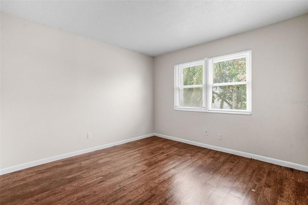 For Rent: $2,450 (4 beds, 2 baths, 1645 Square Feet)