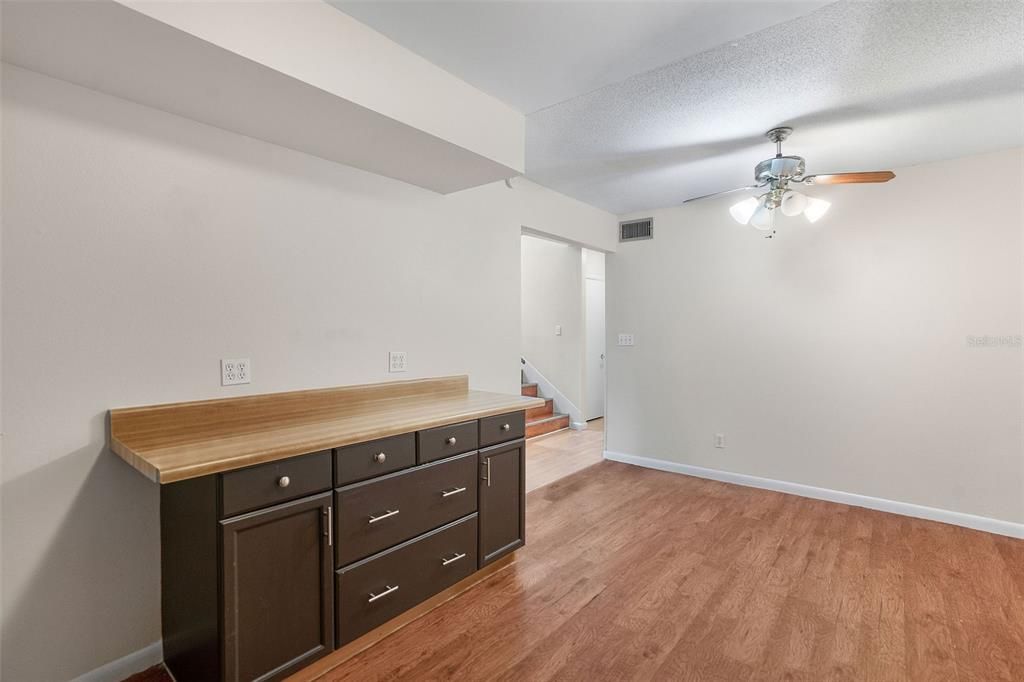 For Rent: $2,450 (4 beds, 2 baths, 1645 Square Feet)