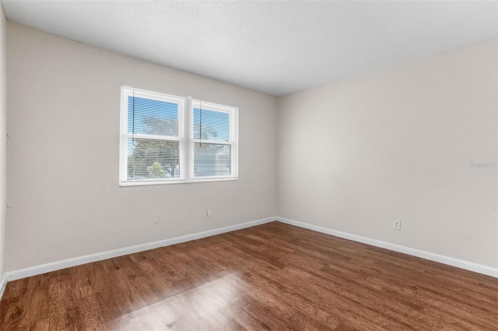 For Rent: $2,450 (4 beds, 2 baths, 1645 Square Feet)