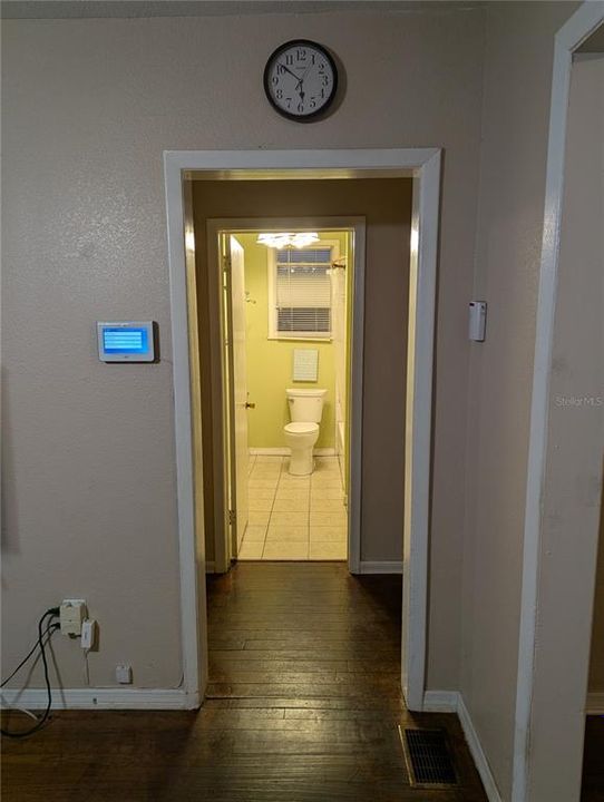 待售: $155,000 (2 贝兹, 1 浴室, 1001 平方英尺)