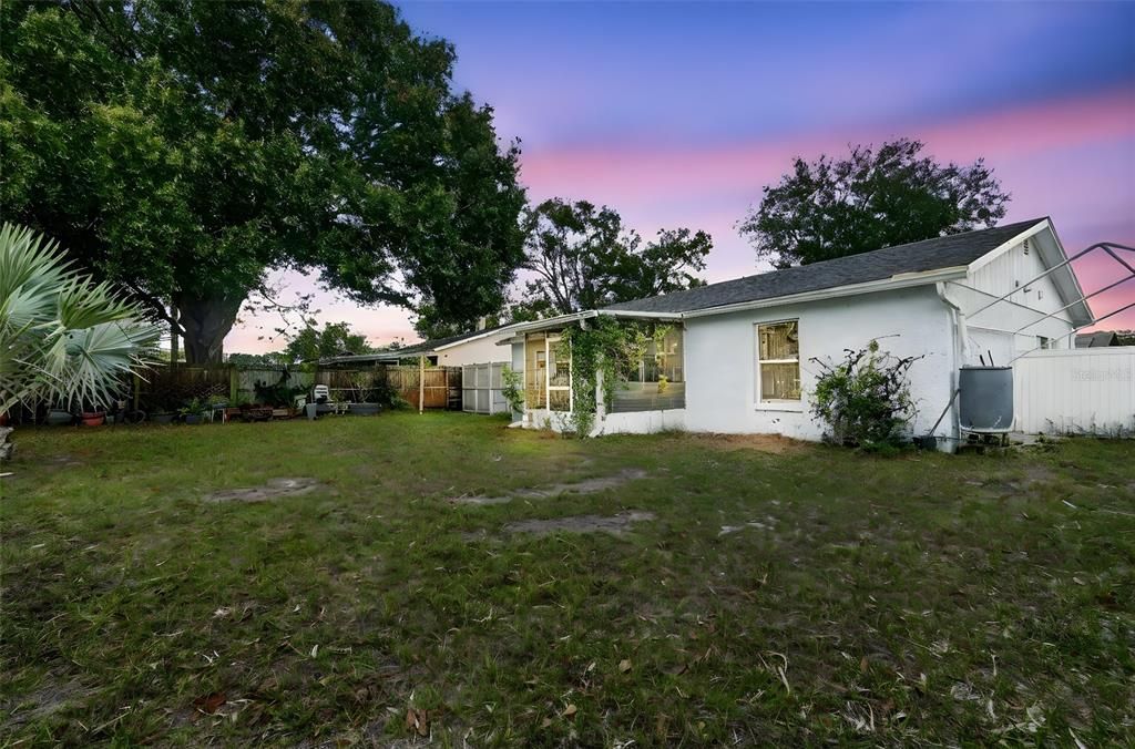 En Venta: $385,000 (3 camas, 2 baños, 972 Pies cuadrados)