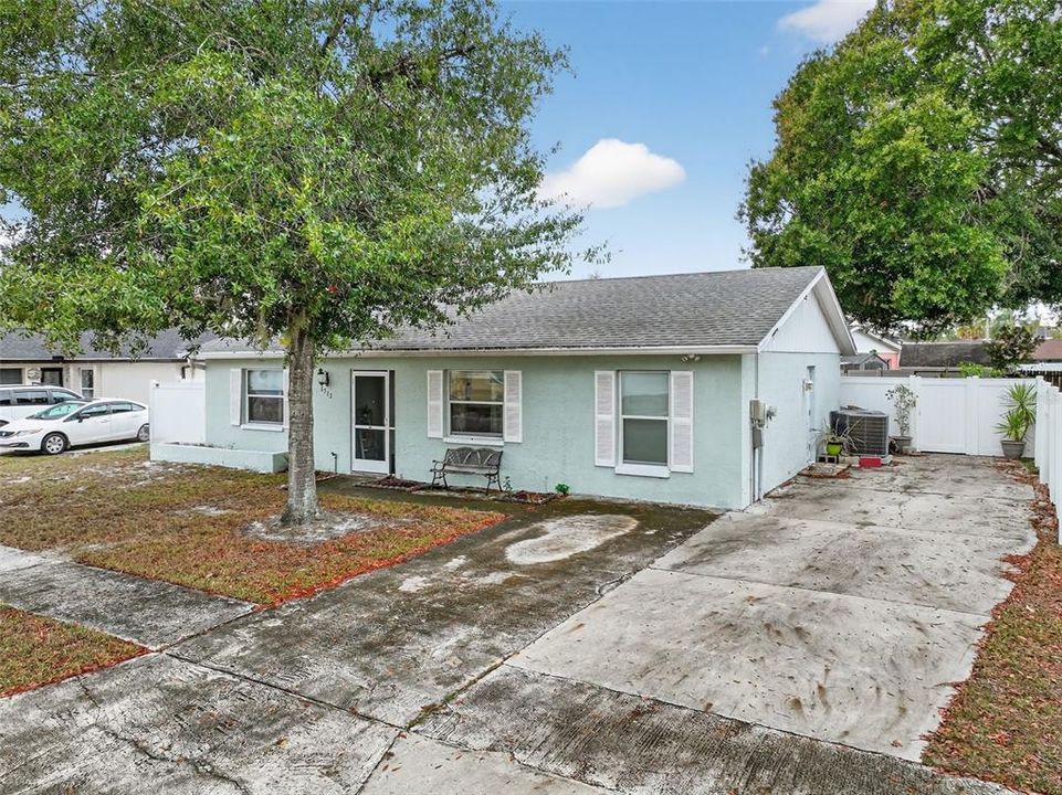 En Venta: $385,000 (3 camas, 2 baños, 972 Pies cuadrados)