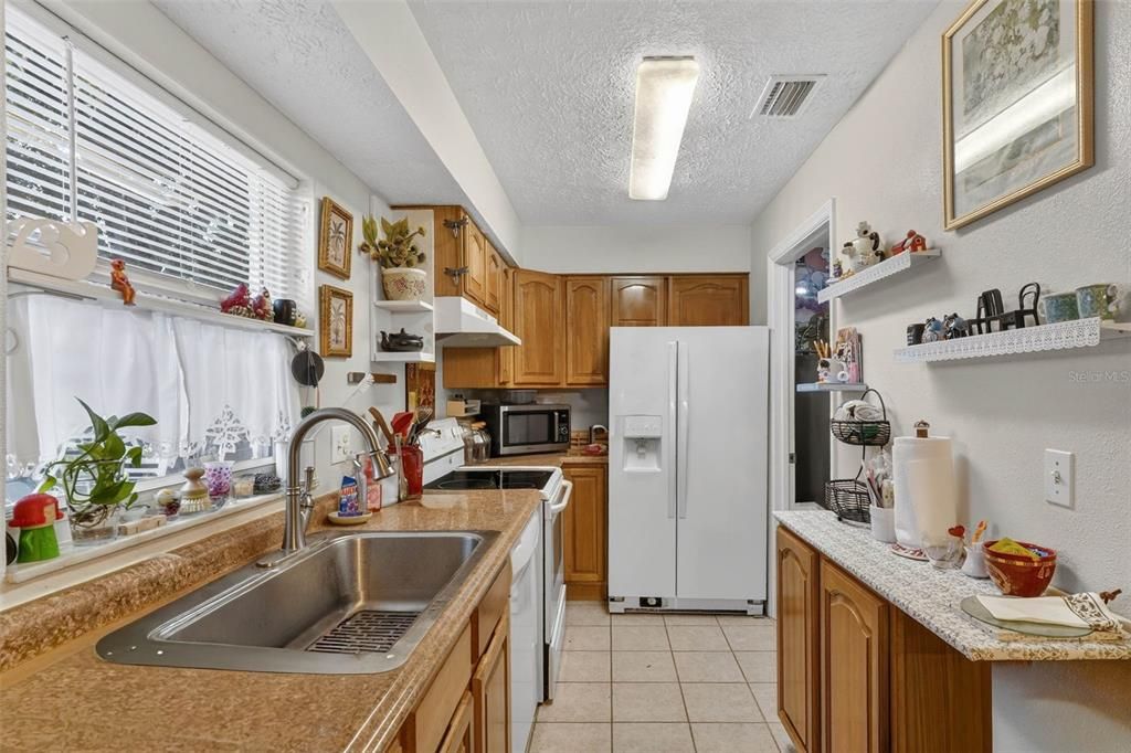 En Venta: $385,000 (3 camas, 2 baños, 972 Pies cuadrados)