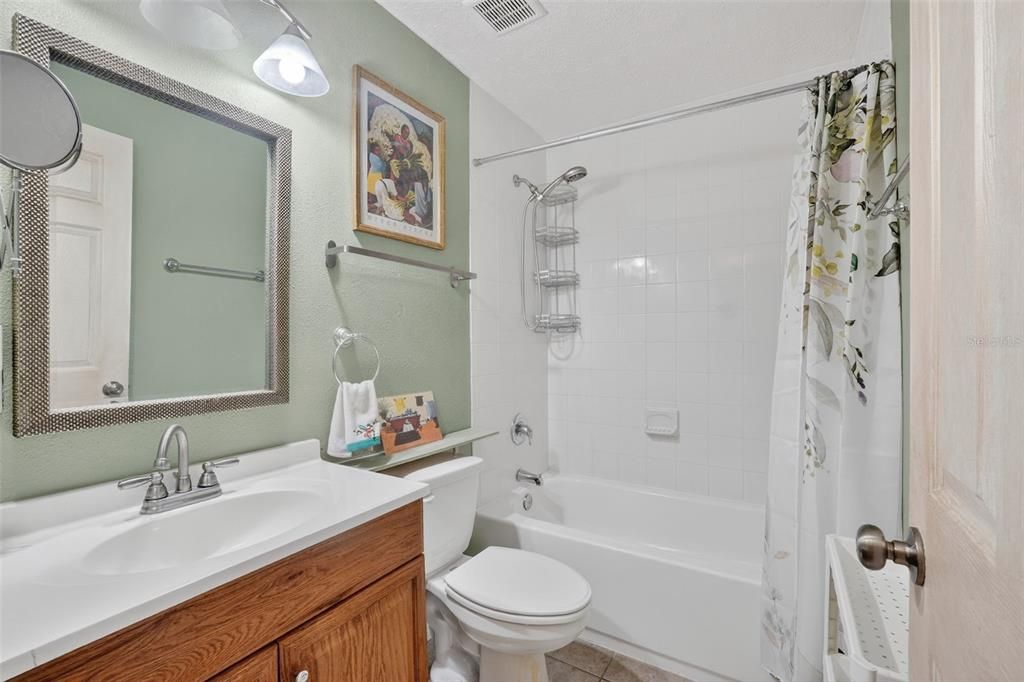 En Venta: $385,000 (3 camas, 2 baños, 972 Pies cuadrados)