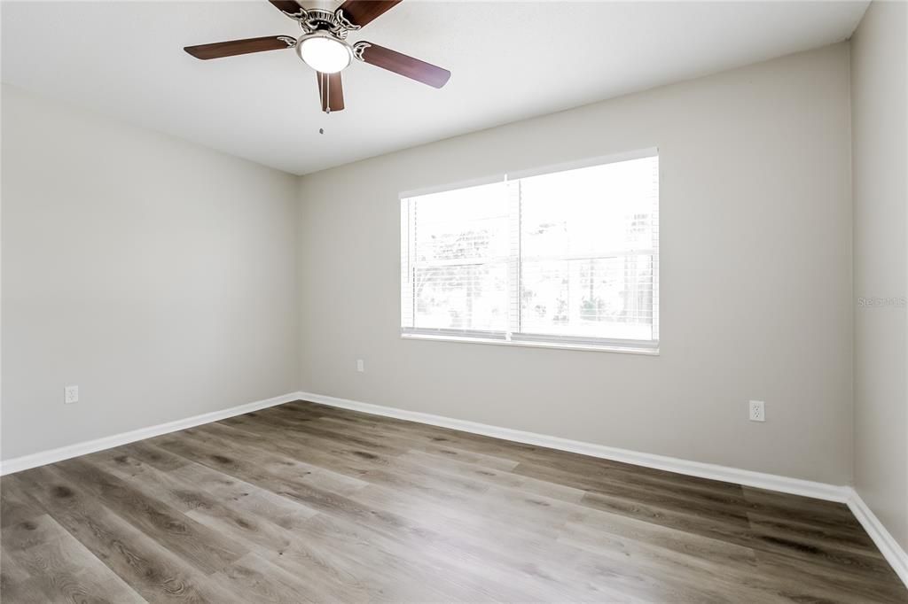 For Rent: $1,590 (3 beds, 1 baths, 1382 Square Feet)