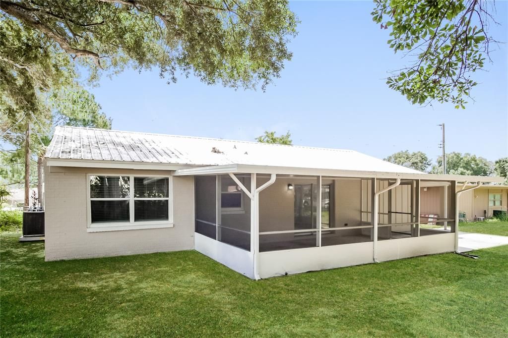 For Rent: $1,590 (3 beds, 1 baths, 1382 Square Feet)