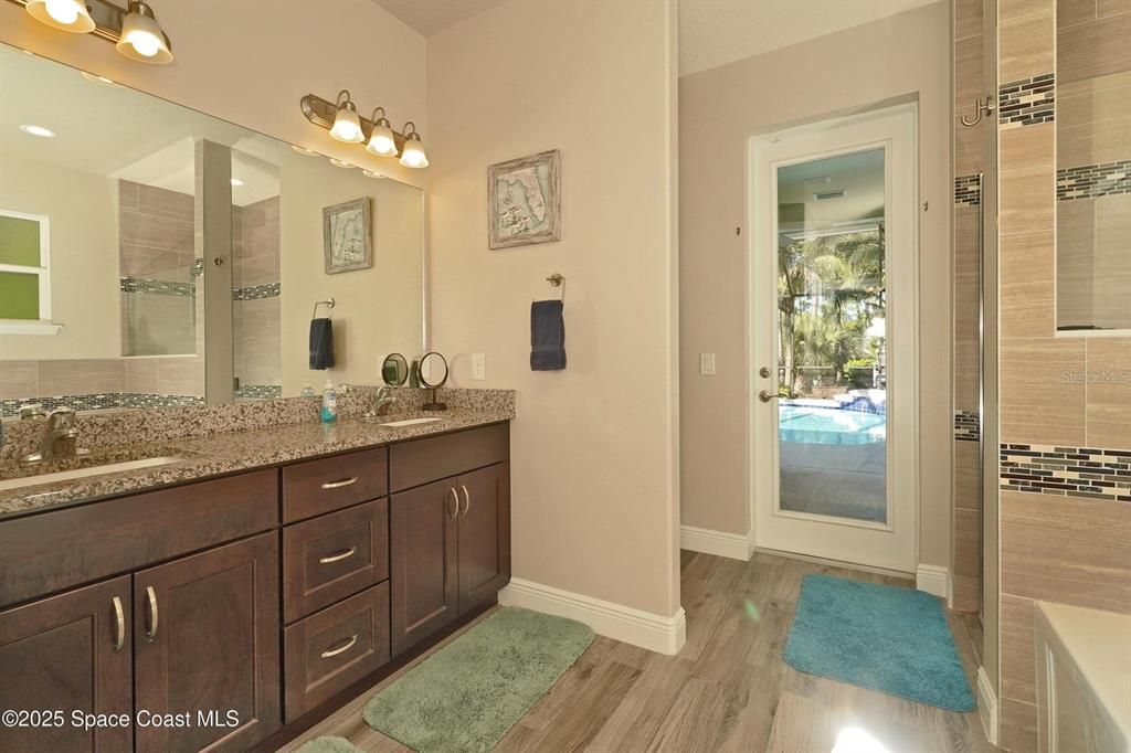 For Sale: $698,000 (3 beds, 2 baths, 1964 Square Feet)