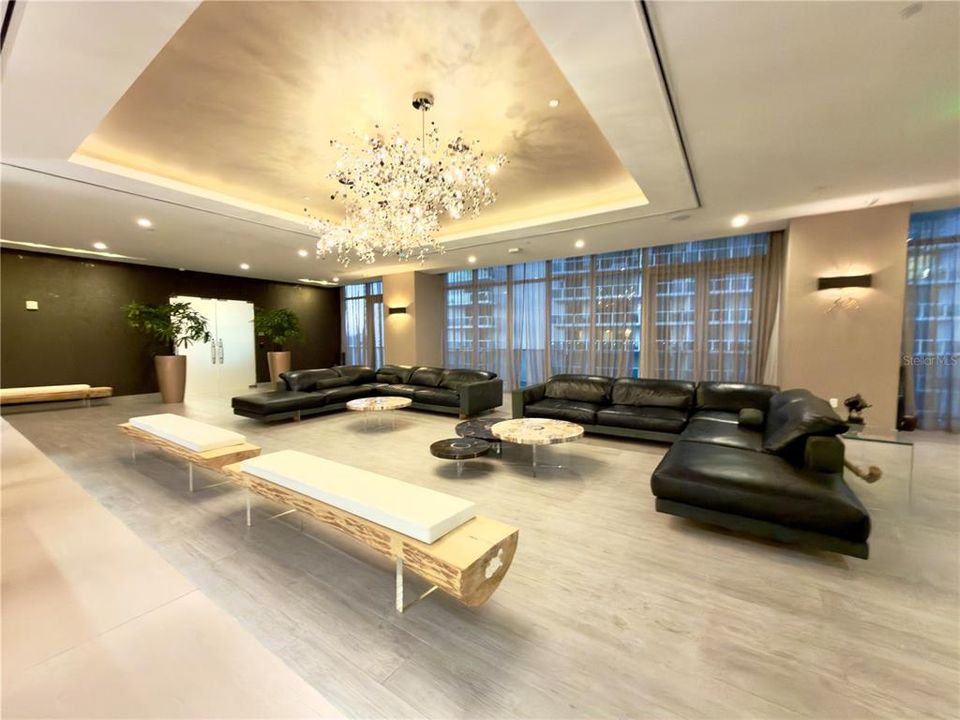 В аренду: $5,500 (2 спален, 2 ванн, 1038 Квадратных фут)