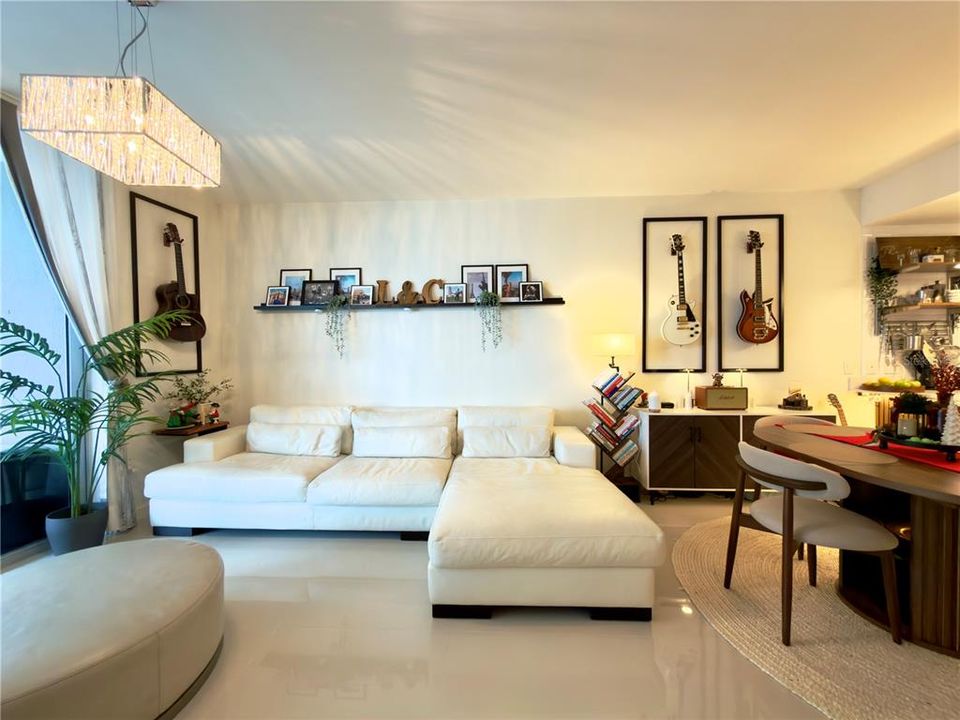 В аренду: $5,500 (2 спален, 2 ванн, 1038 Квадратных фут)