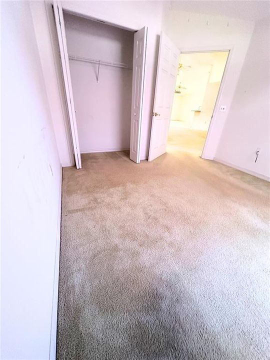 For Sale: $249,000 (3 beds, 2 baths, 1716 Square Feet)