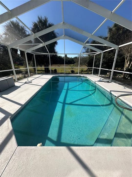 For Sale: $249,000 (3 beds, 2 baths, 1716 Square Feet)