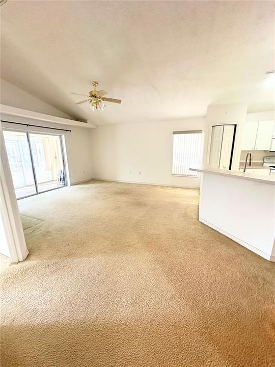 For Sale: $249,000 (3 beds, 2 baths, 1716 Square Feet)