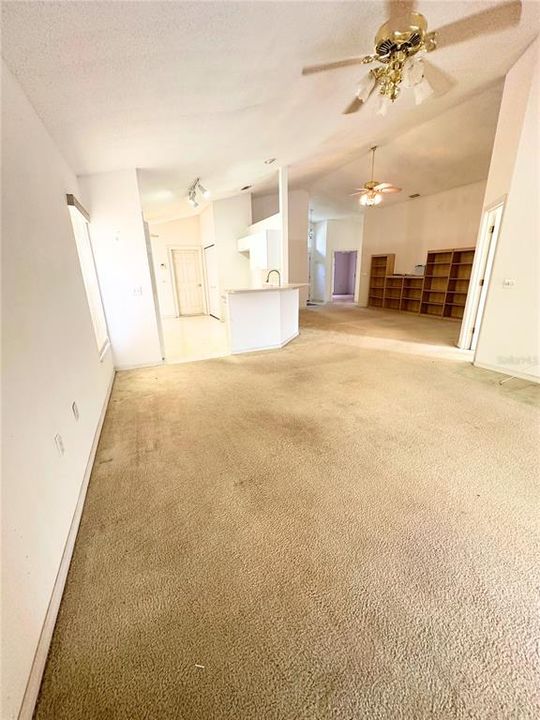 For Sale: $249,000 (3 beds, 2 baths, 1716 Square Feet)