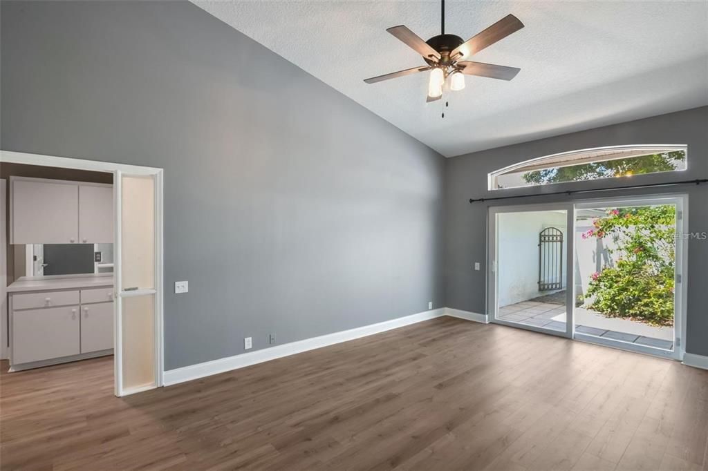 En Renta: $2,500 (3 camas, 2 baños, 2181 Pies cuadrados)