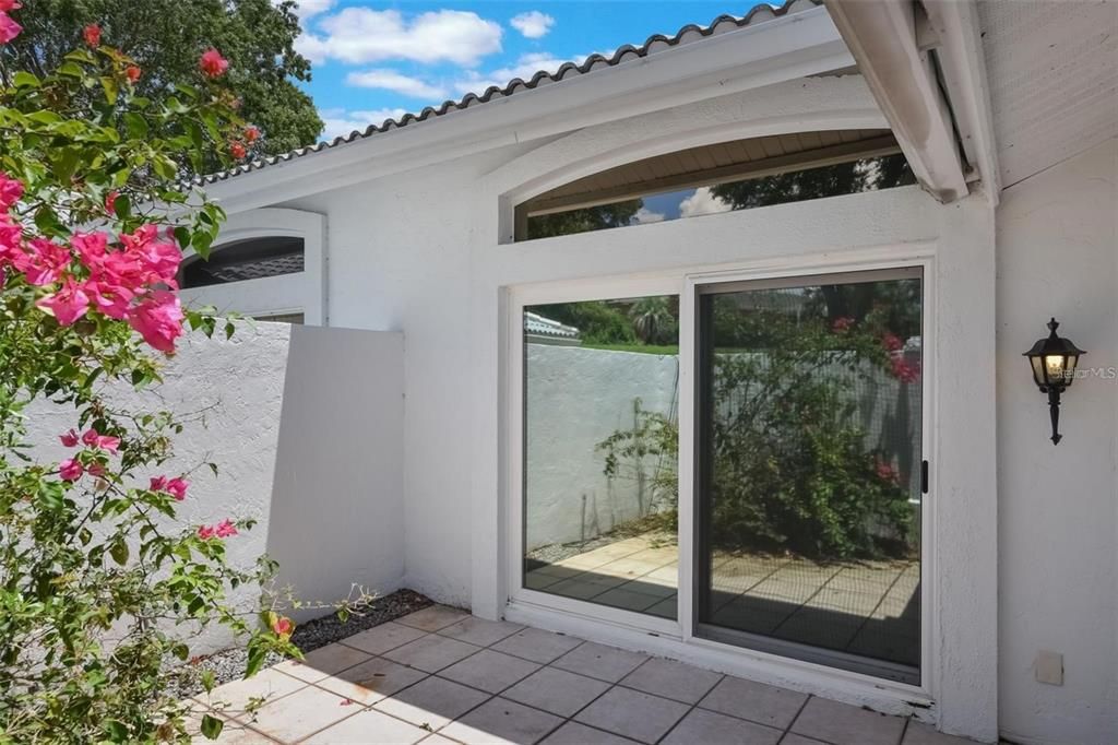 En Renta: $2,500 (3 camas, 2 baños, 2181 Pies cuadrados)