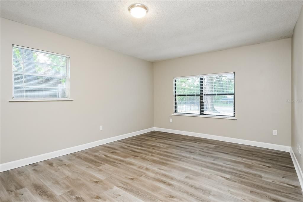 For Rent: $2,015 (3 beds, 2 baths, 1340 Square Feet)
