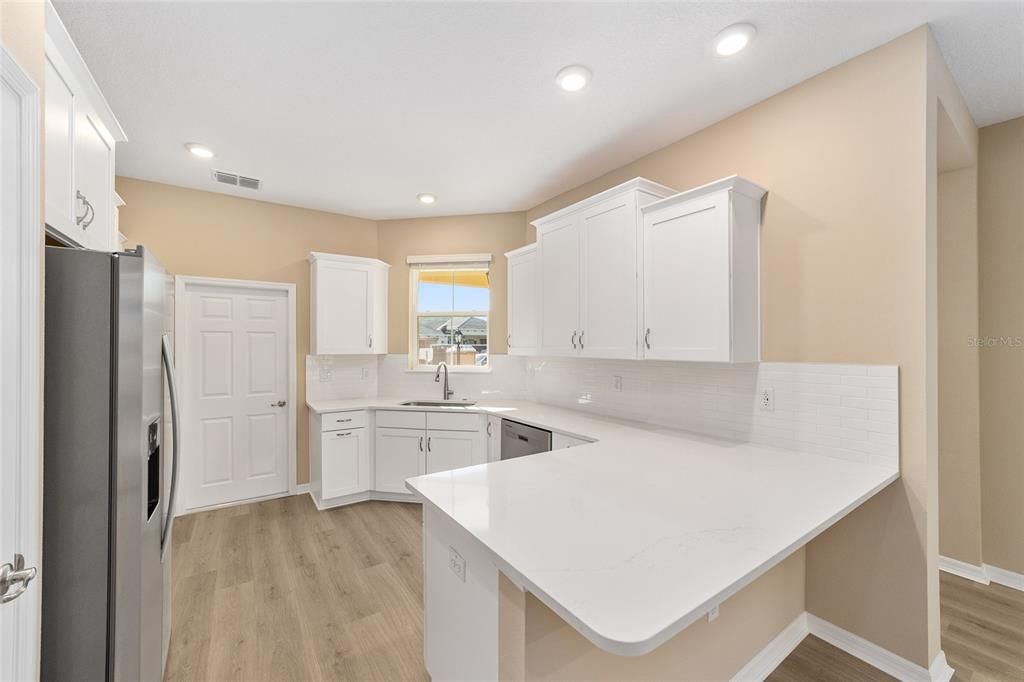 待售: $324,320 (2 贝兹, 2 浴室, 1343 平方英尺)