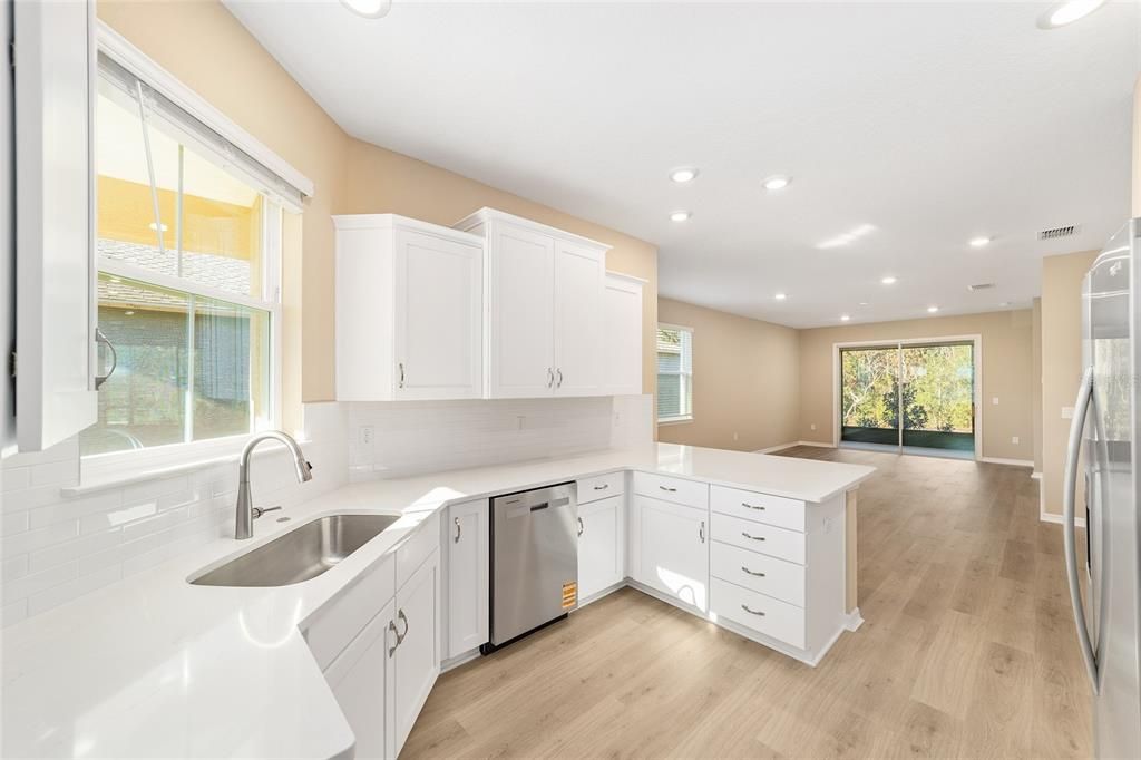 待售: $324,320 (2 贝兹, 2 浴室, 1343 平方英尺)