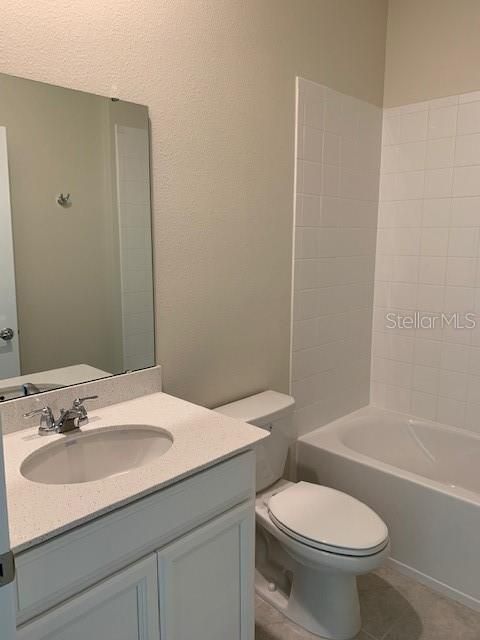 En Renta: $2,450 (4 camas, 3 baños, 2090 Pies cuadrados)