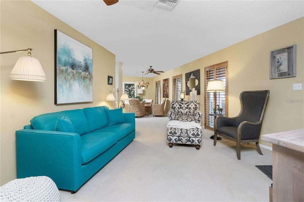 For Sale: $399,900 (3 beds, 2 baths, 1320 Square Feet)