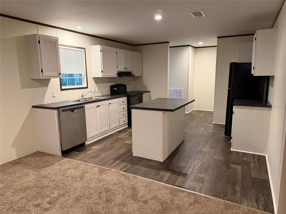 En Venta: $349,900 (5 camas, 3 baños, 2060 Pies cuadrados)