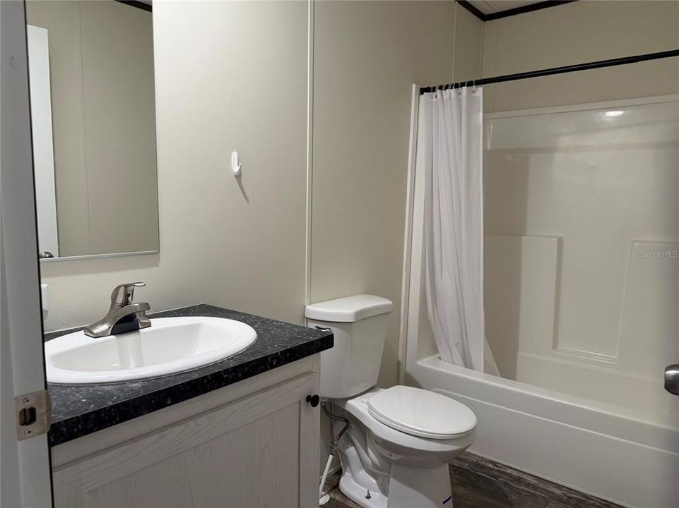 En Venta: $349,900 (5 camas, 3 baños, 2060 Pies cuadrados)