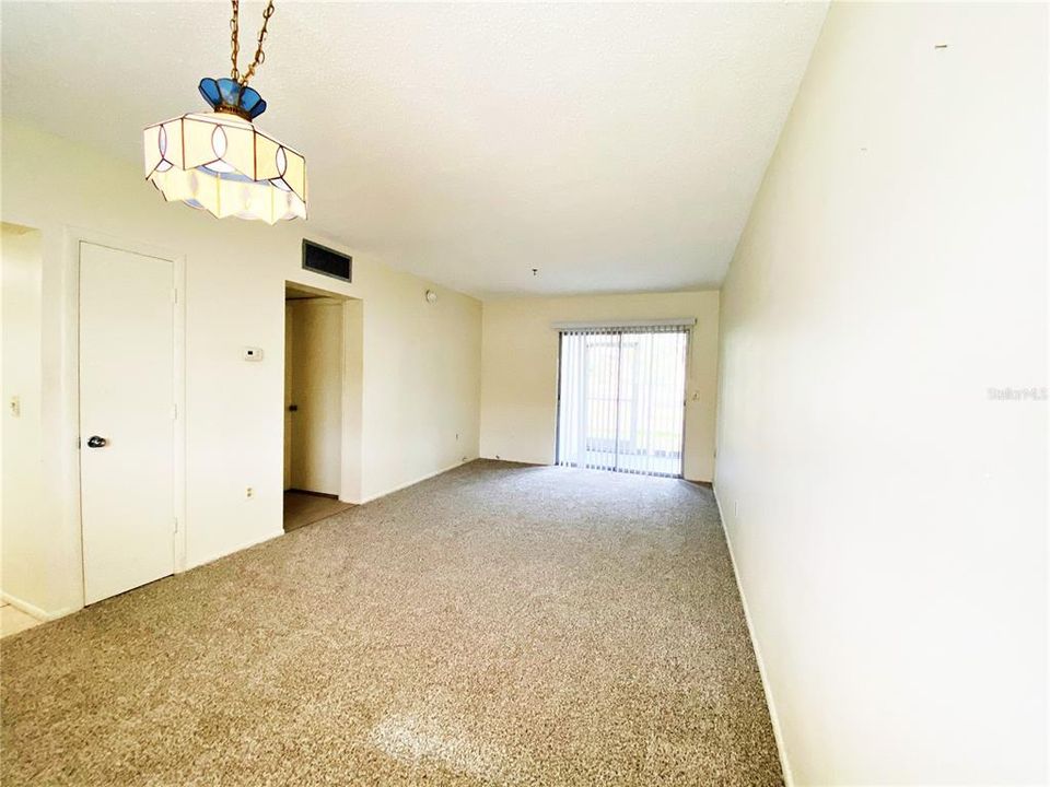 В аренду: $1,200 (1 спален, 1 ванн, 605 Квадратных фут)