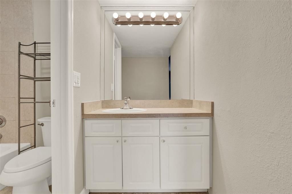 For Sale: $175,000 (3 beds, 2 baths, 1428 Square Feet)